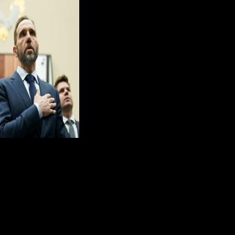 Defiant ex-prosecutor testifies to Trump's 'criminal' election plot