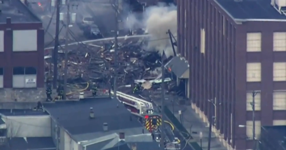 Workers: ‘Rotten egg’ smell before chocolate factory blast | Northwest ...