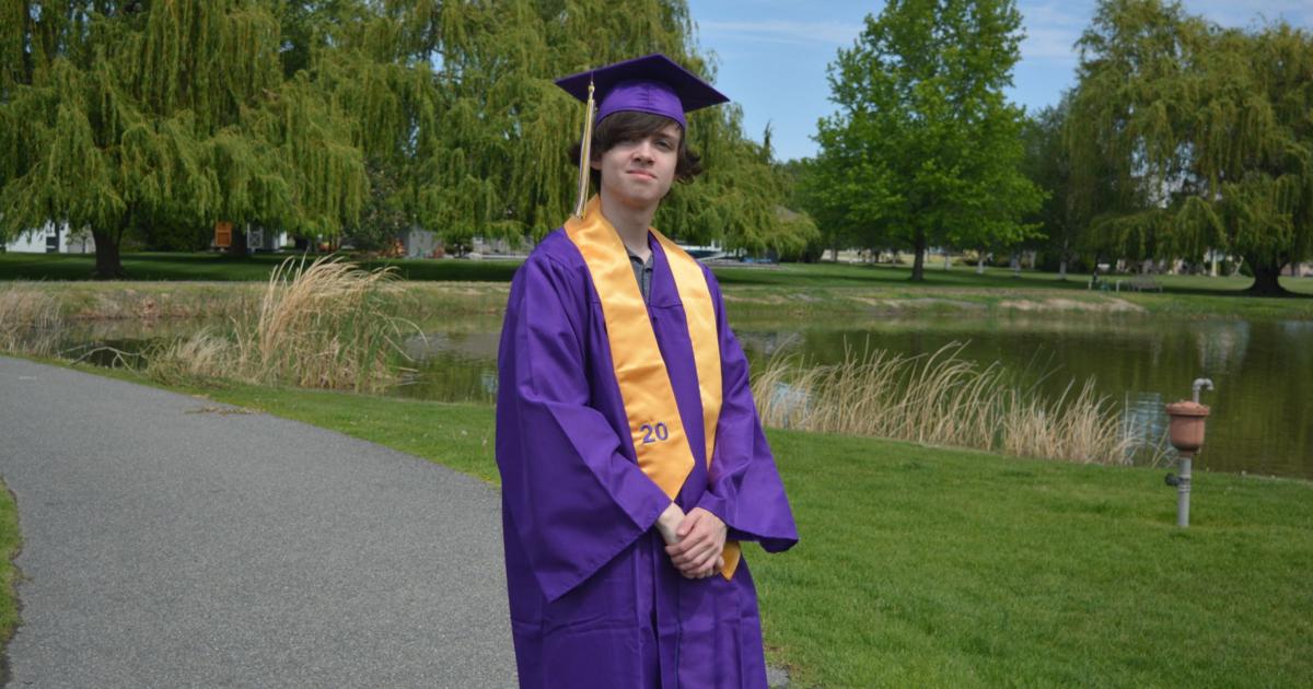 Colby Ritze Colby Roderick Riensche | Virtual Graduations | nbcrightnow.com