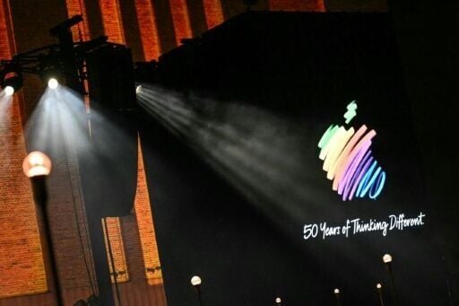 コンピュータ・IT BIG TECH & the DIGITAL ECONOMY At 50, Apple confronts its next big challenge: AI | Northwest