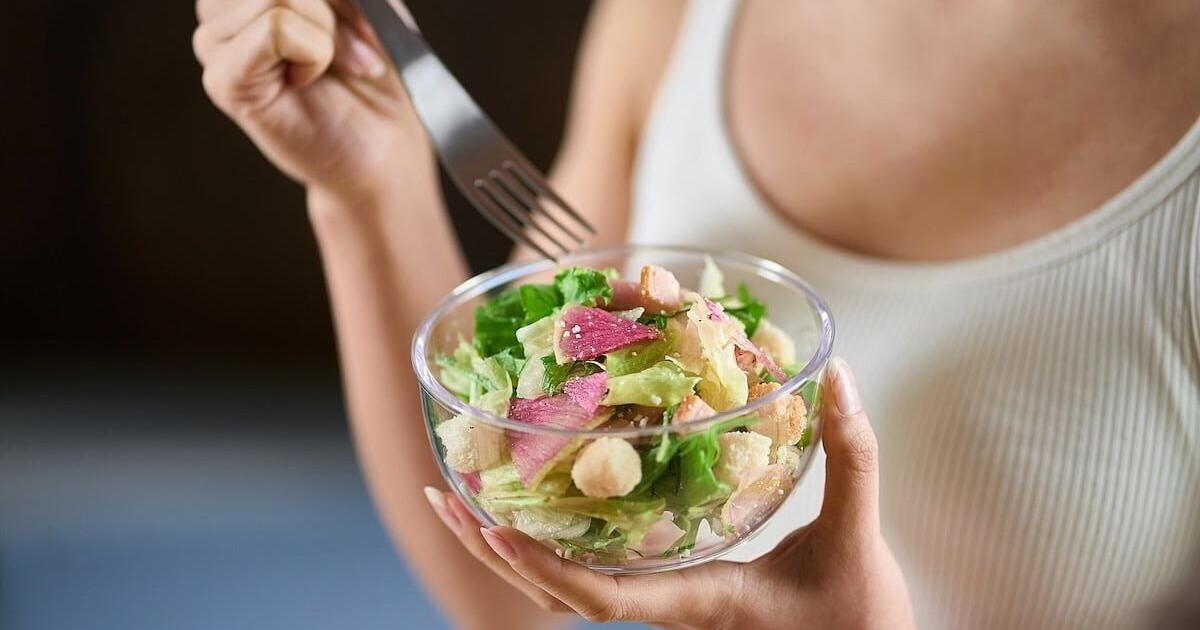 How Do Low-Calorie Diets Affect A Person’s Mood? | Health