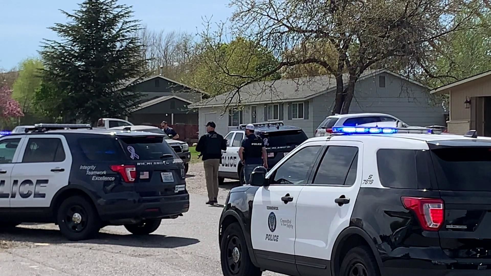 Kennewick Man Arrested After Standoff; Charged With Murder Of Eltopia ...