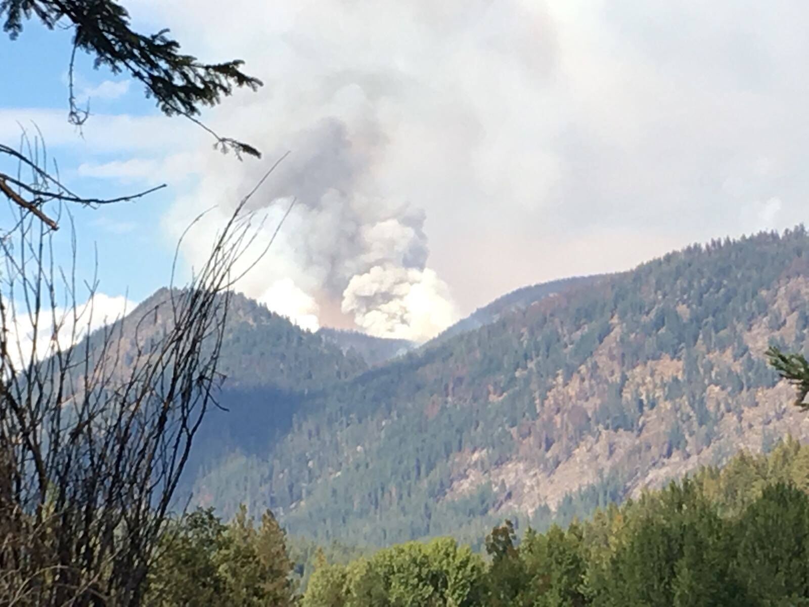 Cougar Creek Fire Flares Up | News | Ncwlife.com