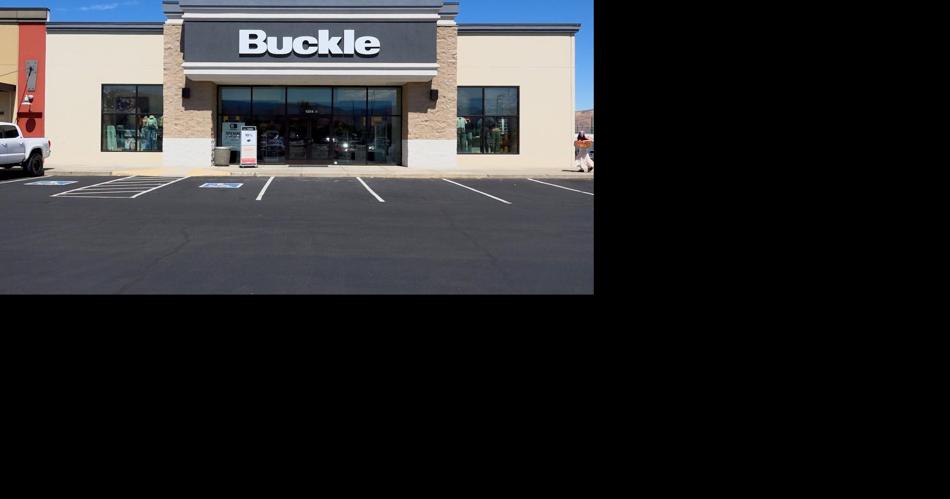 The Buckle relocates to Wenatchee for more store space