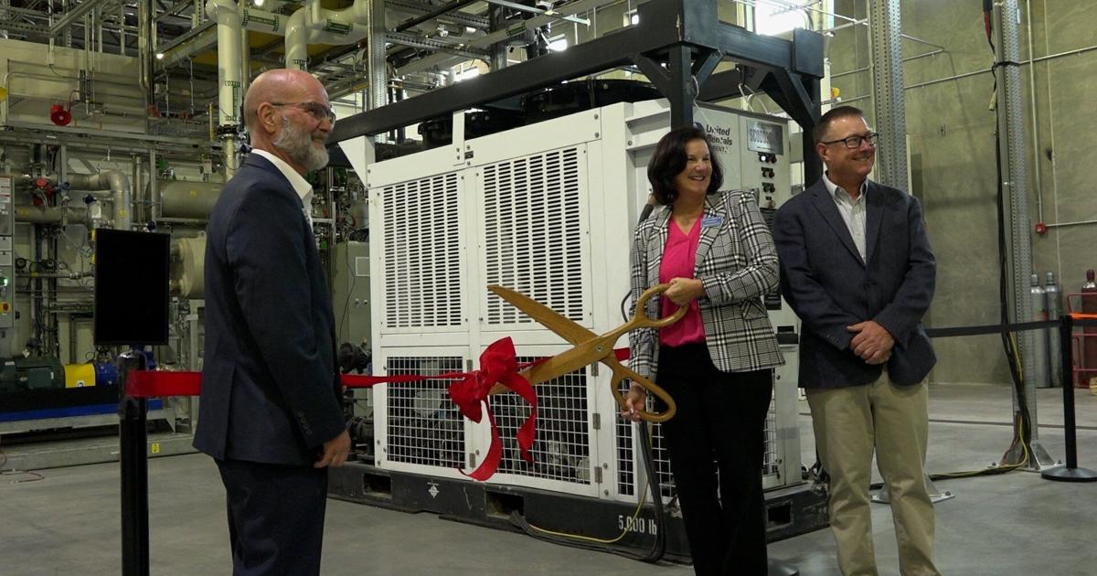Douglas County PUD cuts ribbon on green hydrogen production facility