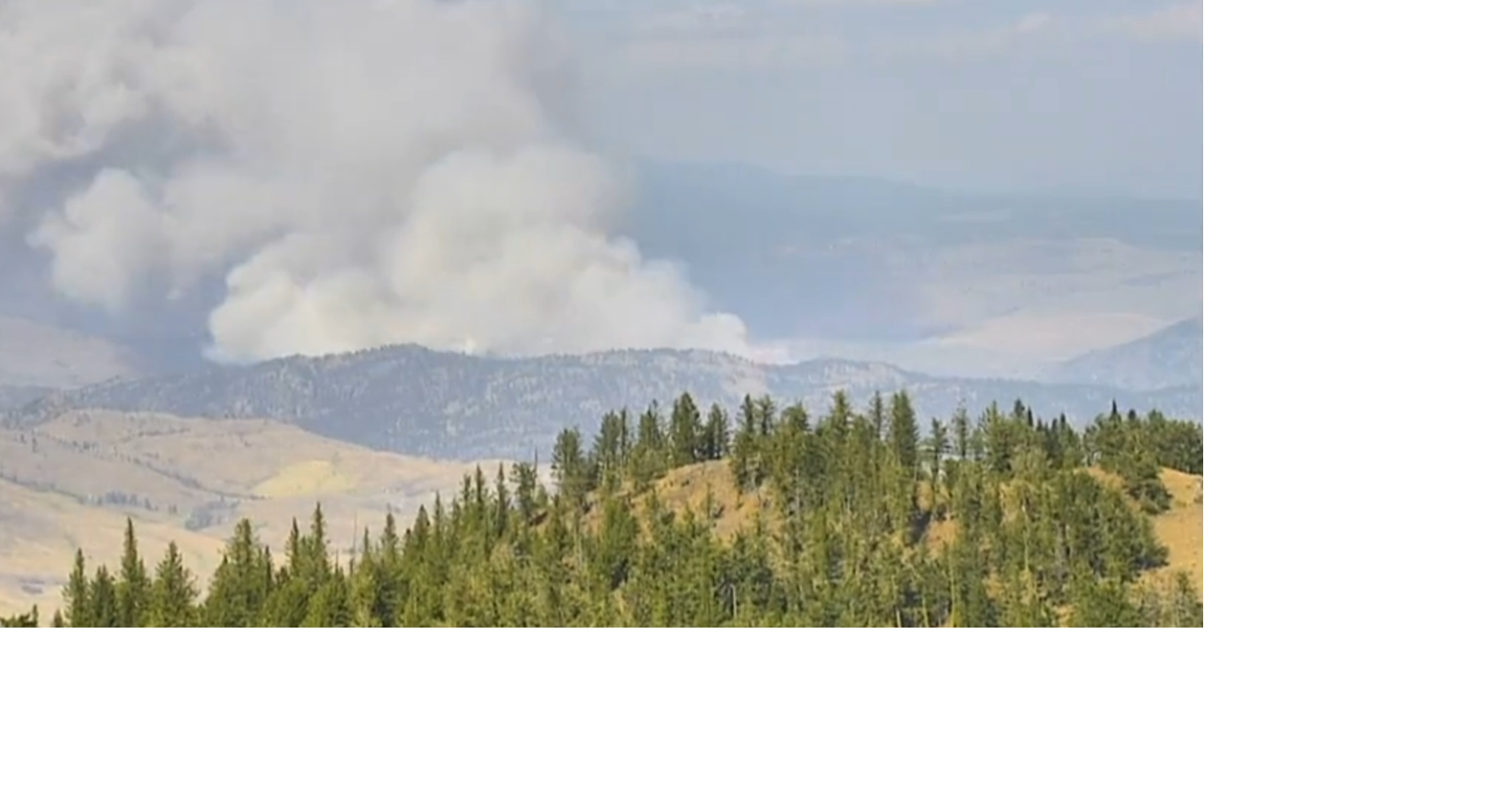 Eagle Bluff Fire sweeps north from Oroville Wenatchee Valley & NCW
