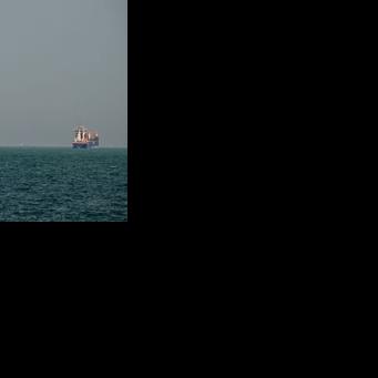 What cargo ships are passing Hormuz strait?