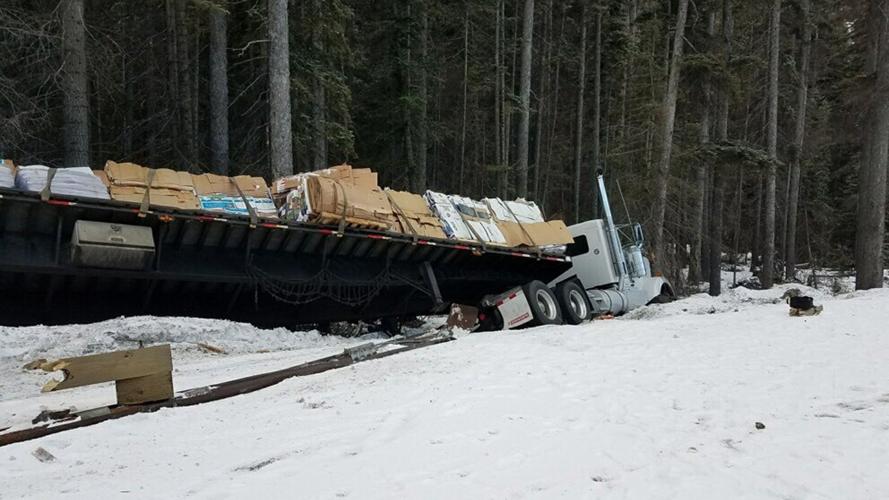 Semi-truck rollover on Blewett Pass cause unknown | News | ncwlife.com