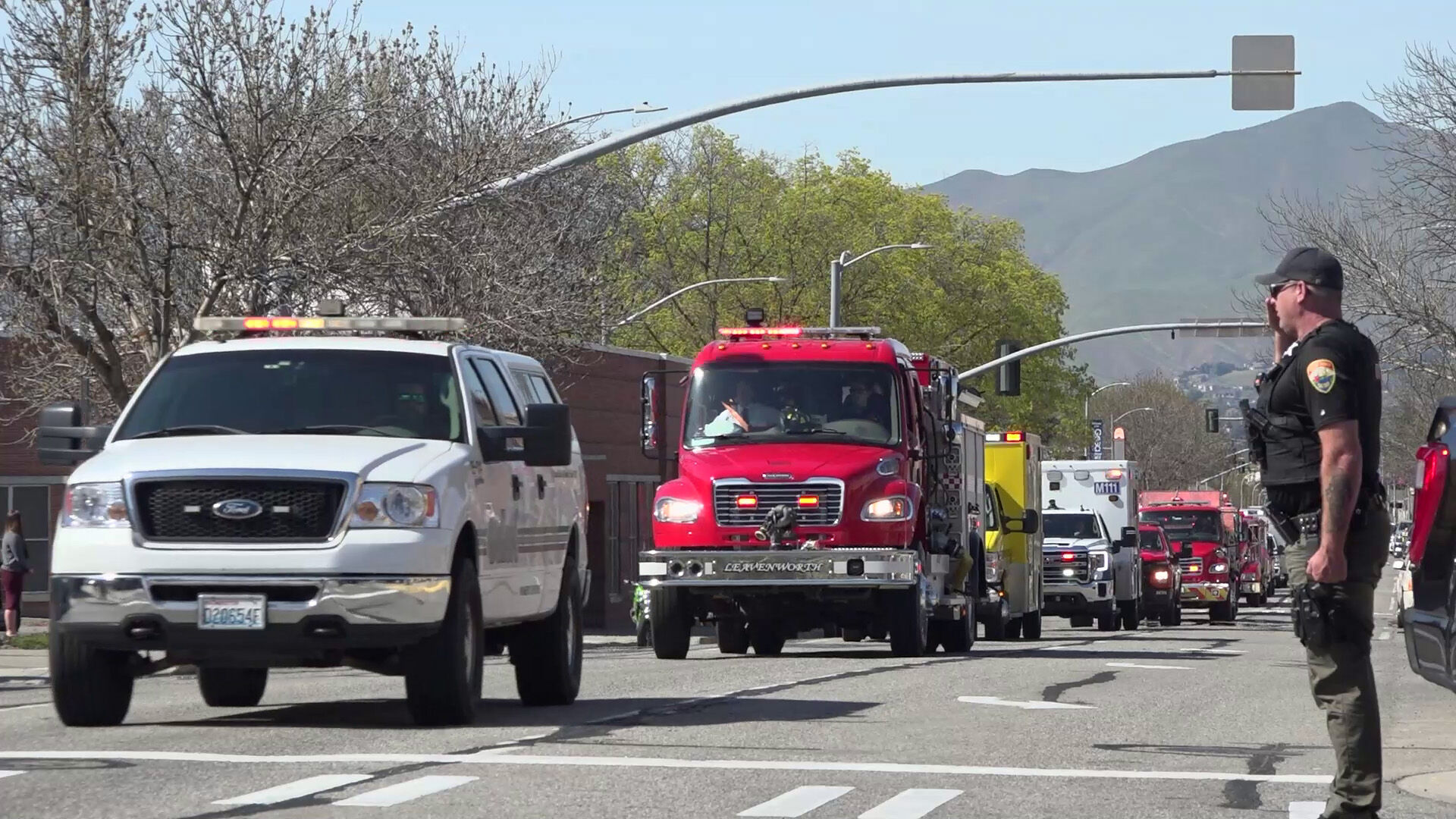 Procession honors Wenatchee assistant fire chief’s memory