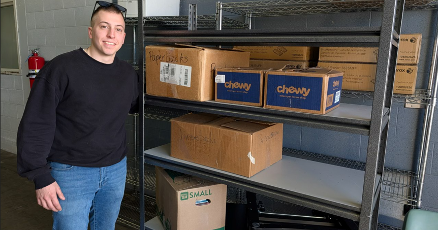 ‘Pages of Redemption’ surpasses 5,000 paperback books donated to Washington state inmates