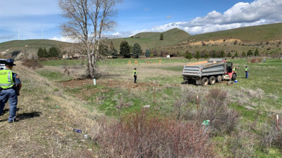 Ellensburg man killed after crashing into a Kittitas County field ...