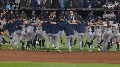 Mariners dance their way into ALDS, Sports