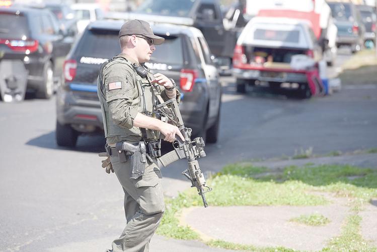 Armed man surrenders to police | News | newportnewstimes.com