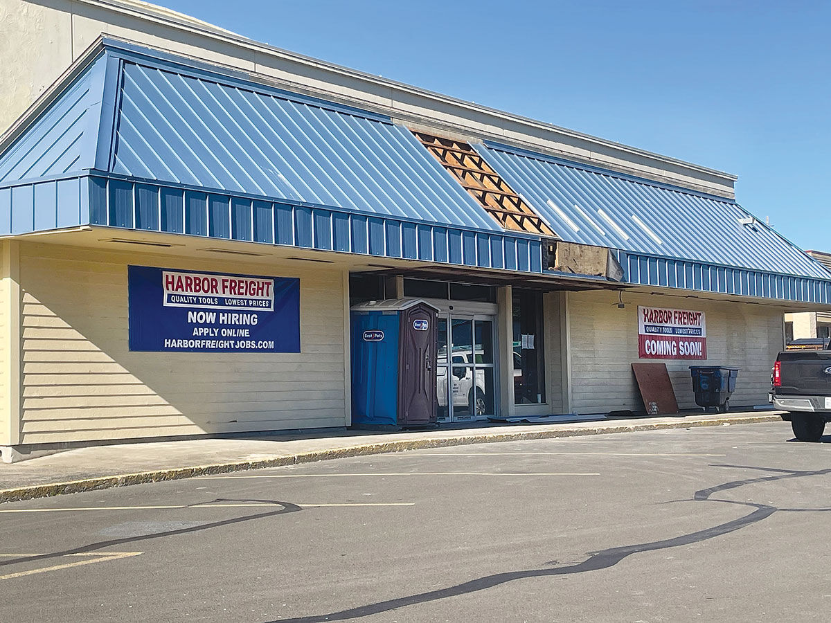 Harbor freight store close deals to me