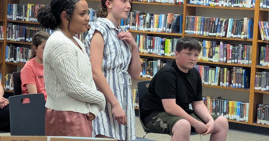 Junior High Students Visit Vermont Statehouse