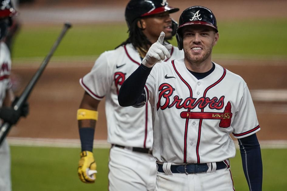 Freddie Freeman Becomes Second Atlanta Braves Player To Win Hank Aaron Award Sports News Daily Com