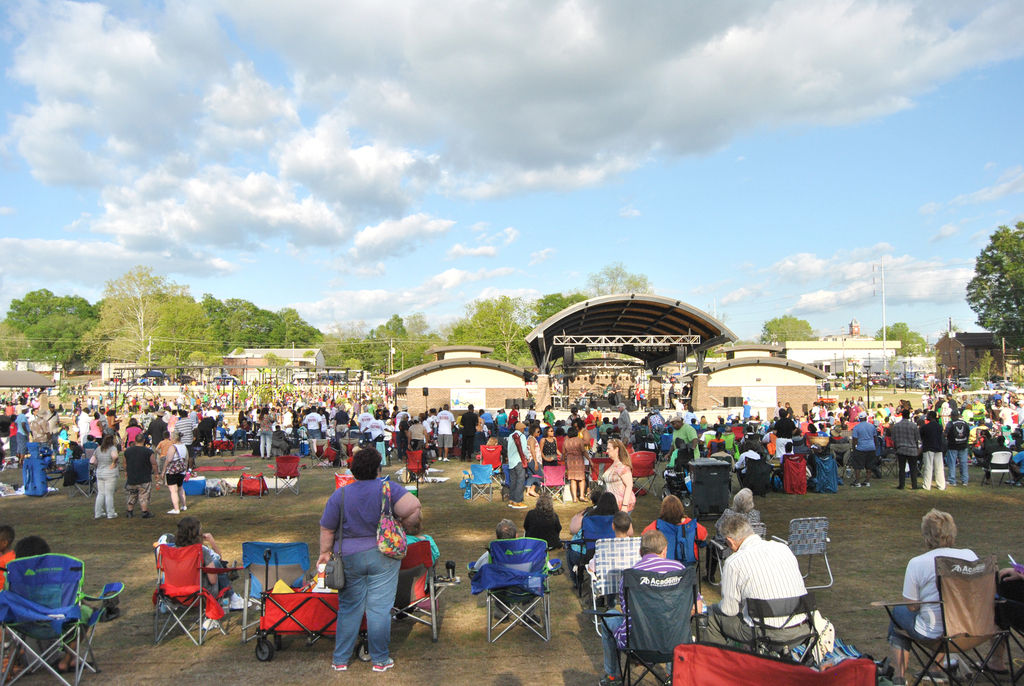 Jonesboro community celebrates grand opening of Lee Street Park