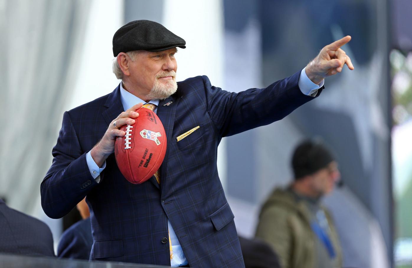 Terry Bradshaw lists Roger Staubach, Dan Fouts, Dan Marino ahead of Tom  Brady, Sports