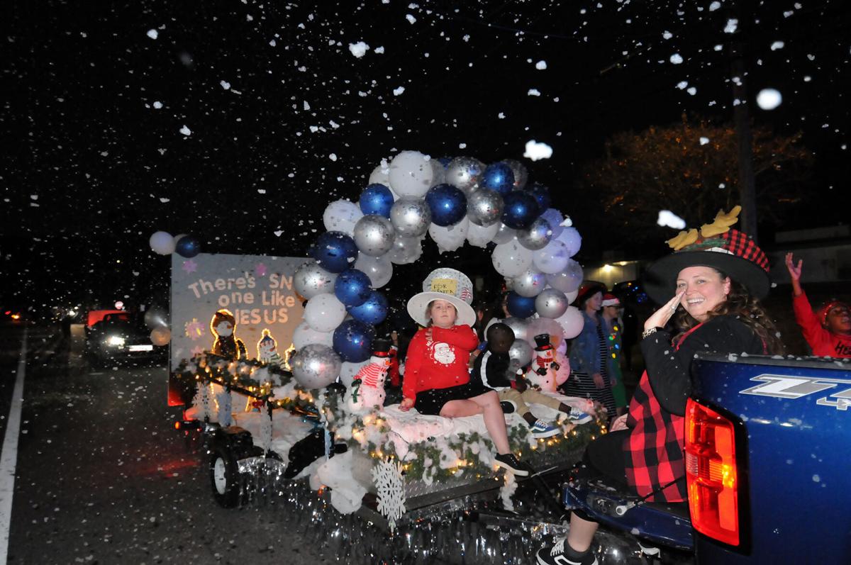 Jonesboro Christmas Parade 2022 Horses 2021 Jonesboro Annual Christmas Parade & Tree Lighting | News |  News-Daily.com