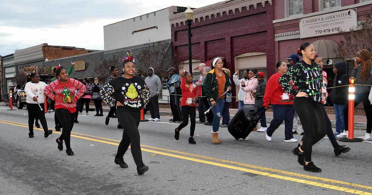 PHOTOS Jonesboro celebrates Christmas with parade, tree lighting
