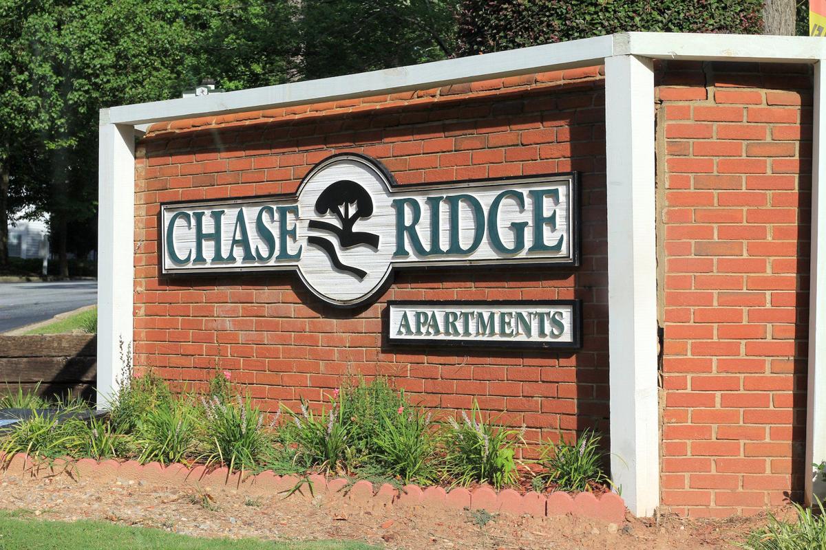 Ccpd Woman Shot In Robbery At Riverdale Apartment Complex Features News Daily Com