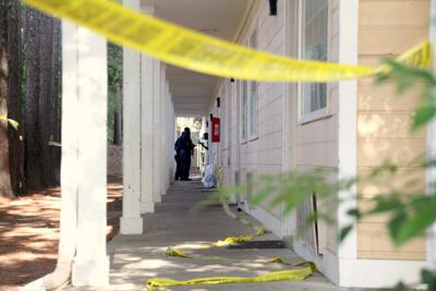 Rifle Fire 2 Wounded In Riverdale Extended Stay Shooting Features News Daily Com