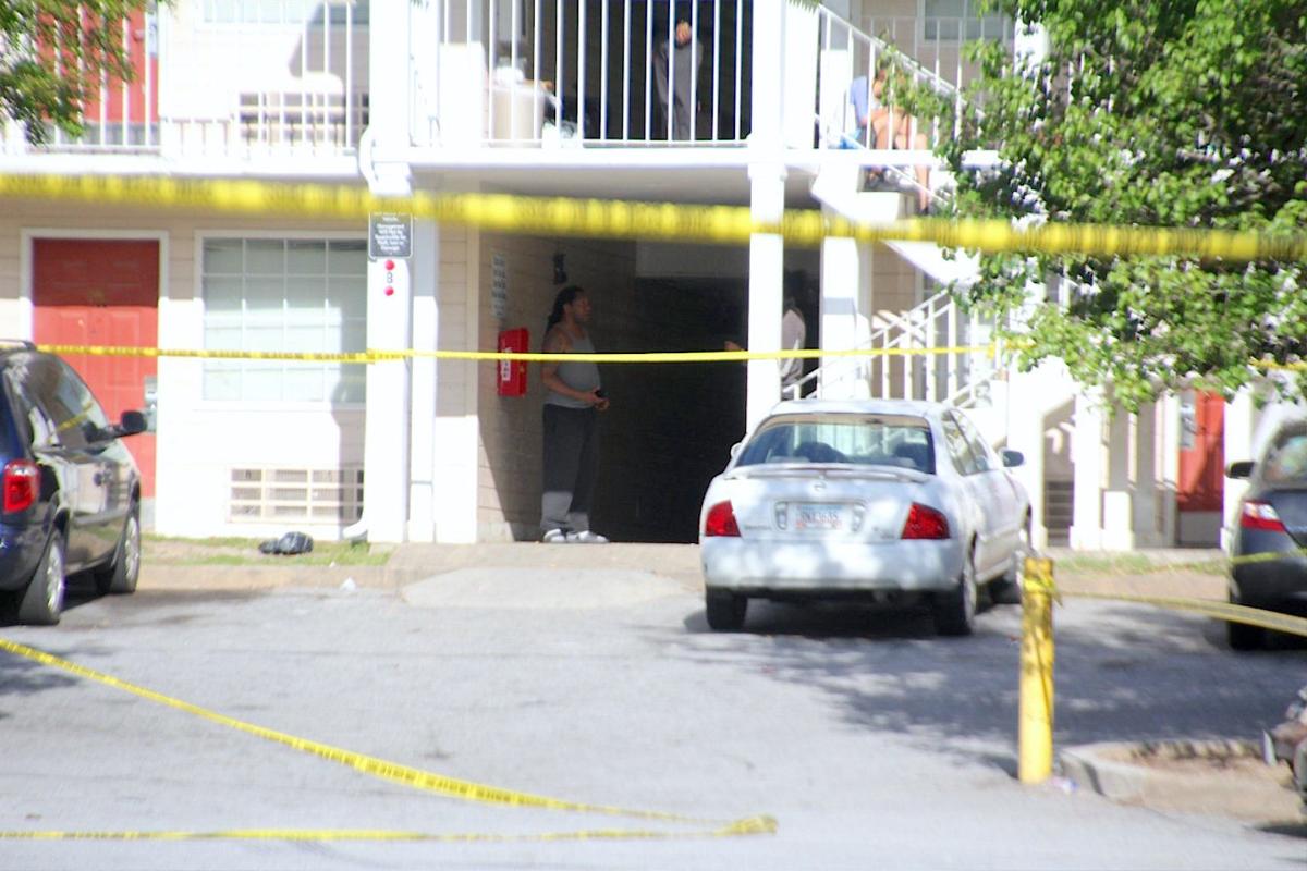 Rifle Fire 2 Wounded In Riverdale Extended Stay Shooting Features News Daily Com