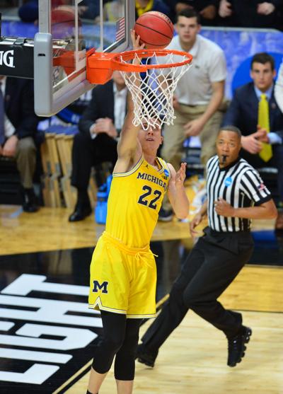 Ncaa Men S Roundup Loyola Chicago Michigan Advance To Final Four Sports News Daily Com