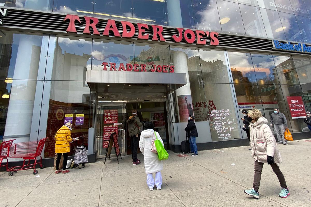 Aldi Trader Joe S And Others Will Pay Workers To Get A Vaccine Business News Daily Com