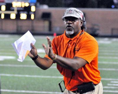 Football Veteran Mundy S Mill Squad Ready To Return To Playoff Mix Sports News Daily Com