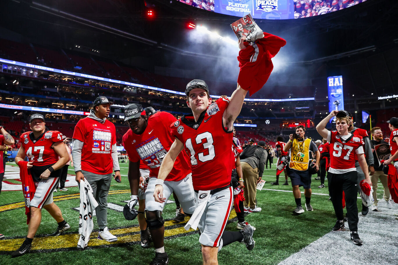 Joe Burrow wins the Manning Award