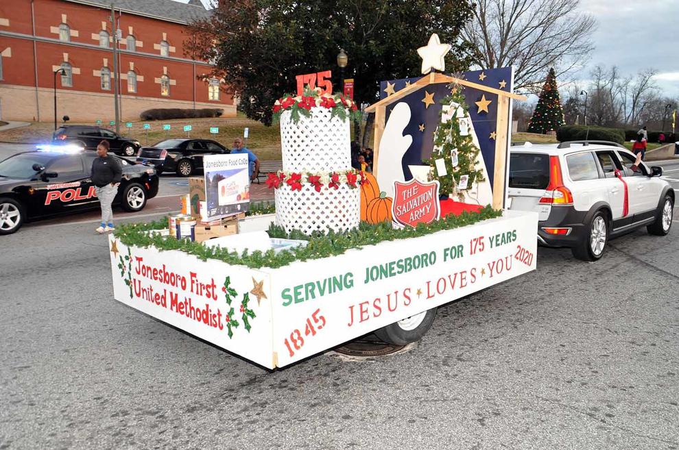 PHOTOS Jonesboro celebrates Christmas with parade, tree lighting