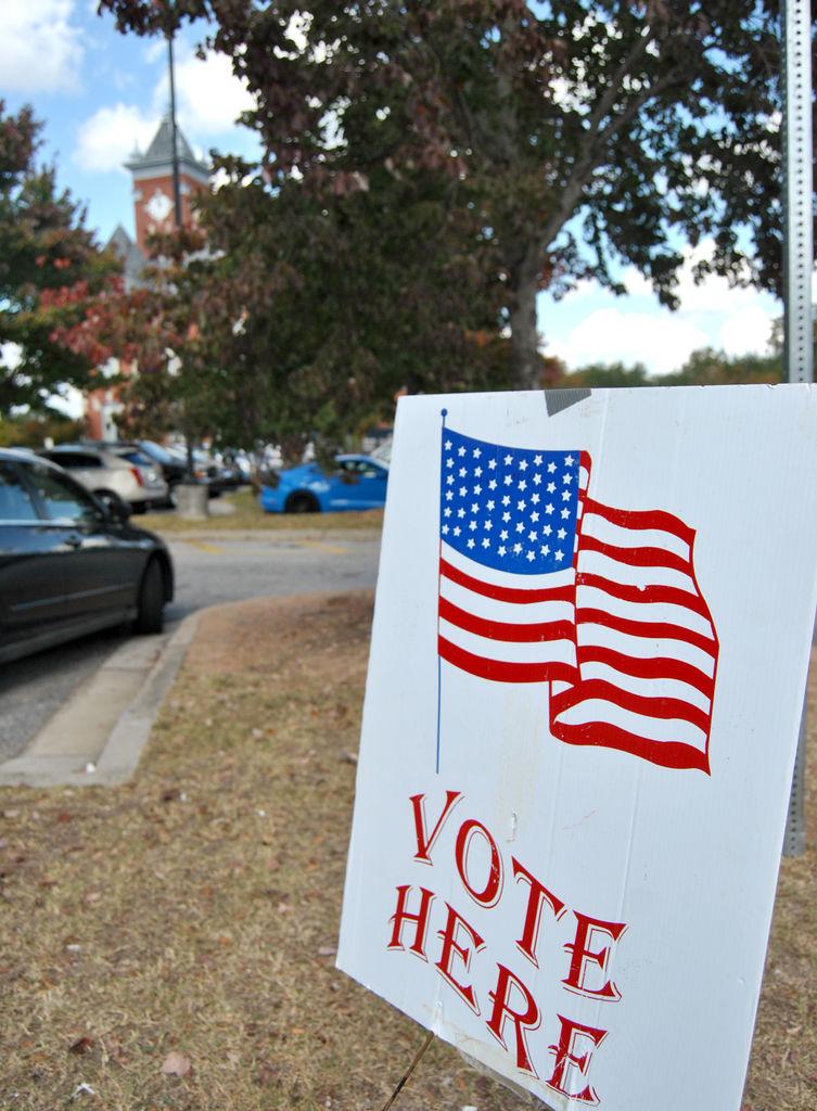 Early voting polls open in Clayton County News