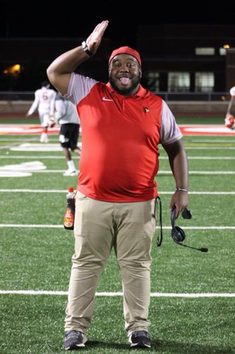 SYRUP SENSATION: Jonesboro offensive line coach Darrian Carmicheal goes  viral with sideline celebration | Sports 