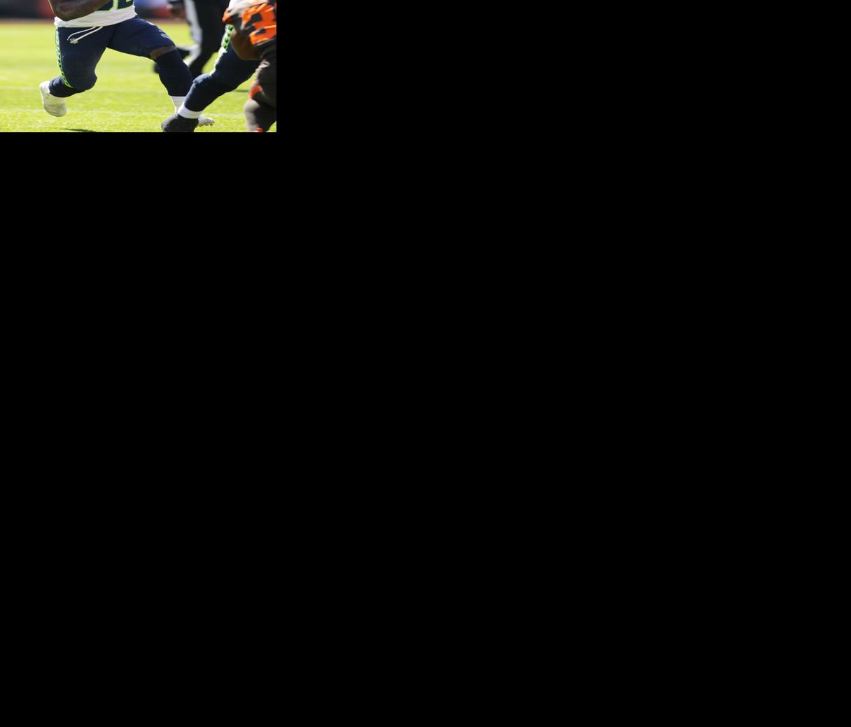 Chris Carson Seahawks Rally Past Browns To Win Another Close One Sports News Daily Com
