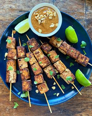 Tofu Satay Skewers with Peanut Sauce