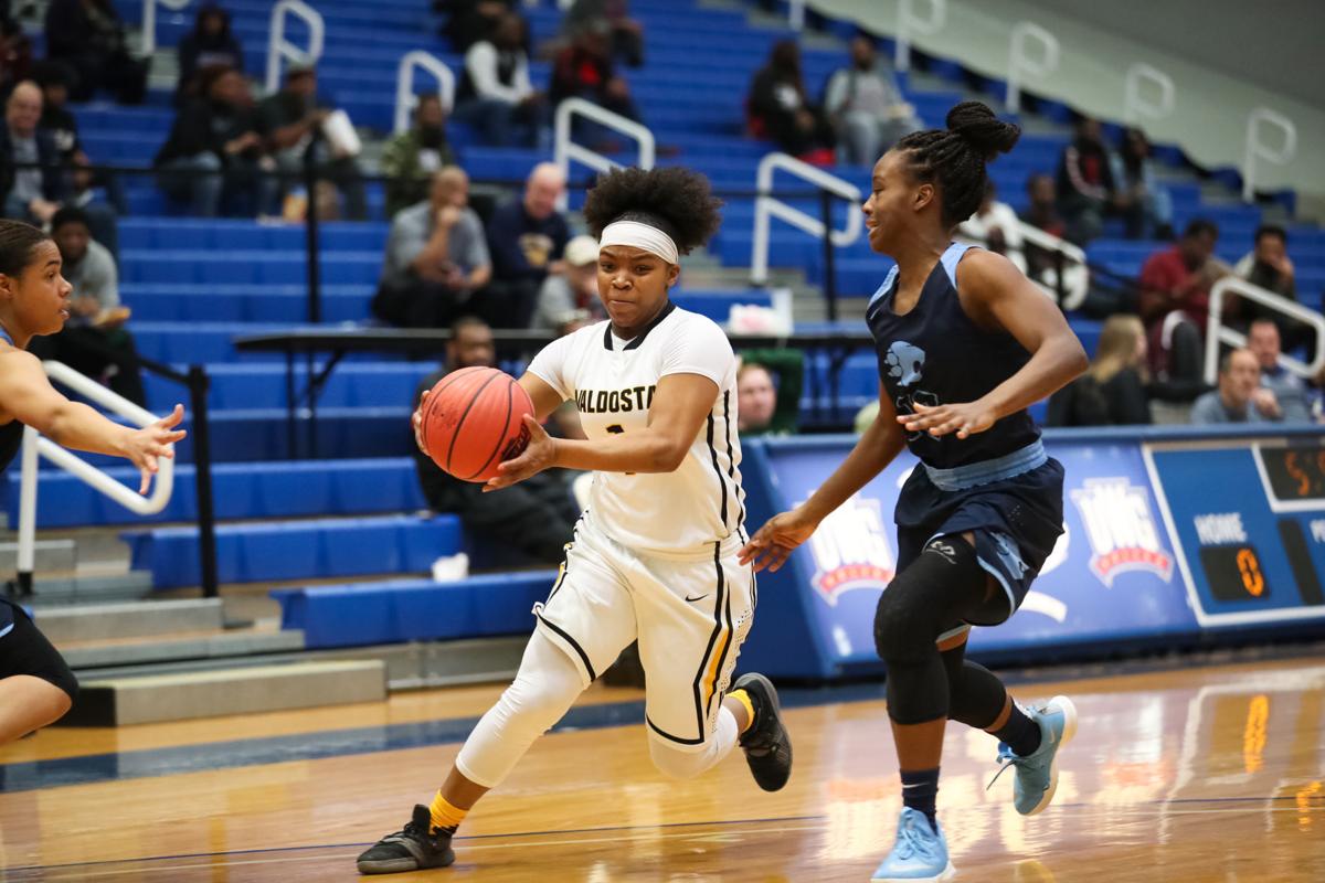 State Basketball Lovejoy Outlasts Valdosta Advances To Title