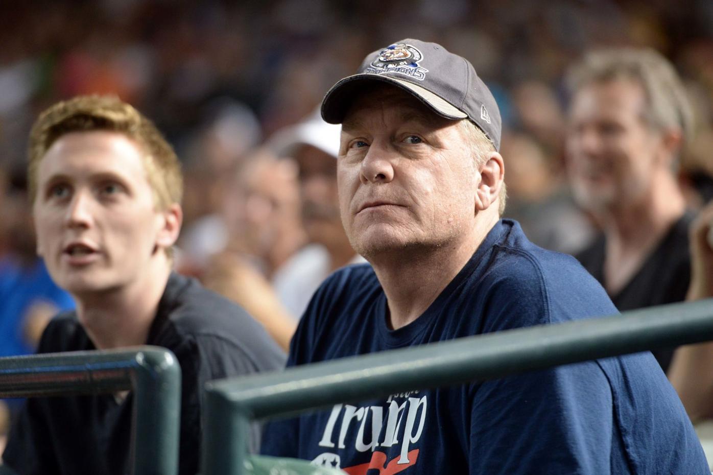 Trump endorses a Curt Schilling bid for Congress in Arizona: 'Terrific!' -  Roll Call