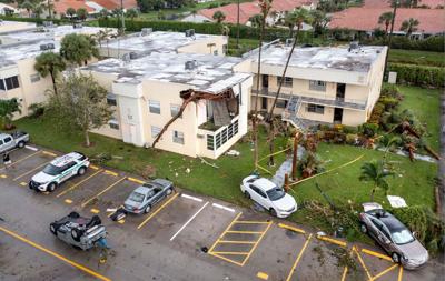 PHOTOS: Residents prepare as Hurricane Ian targets Florida's west coast