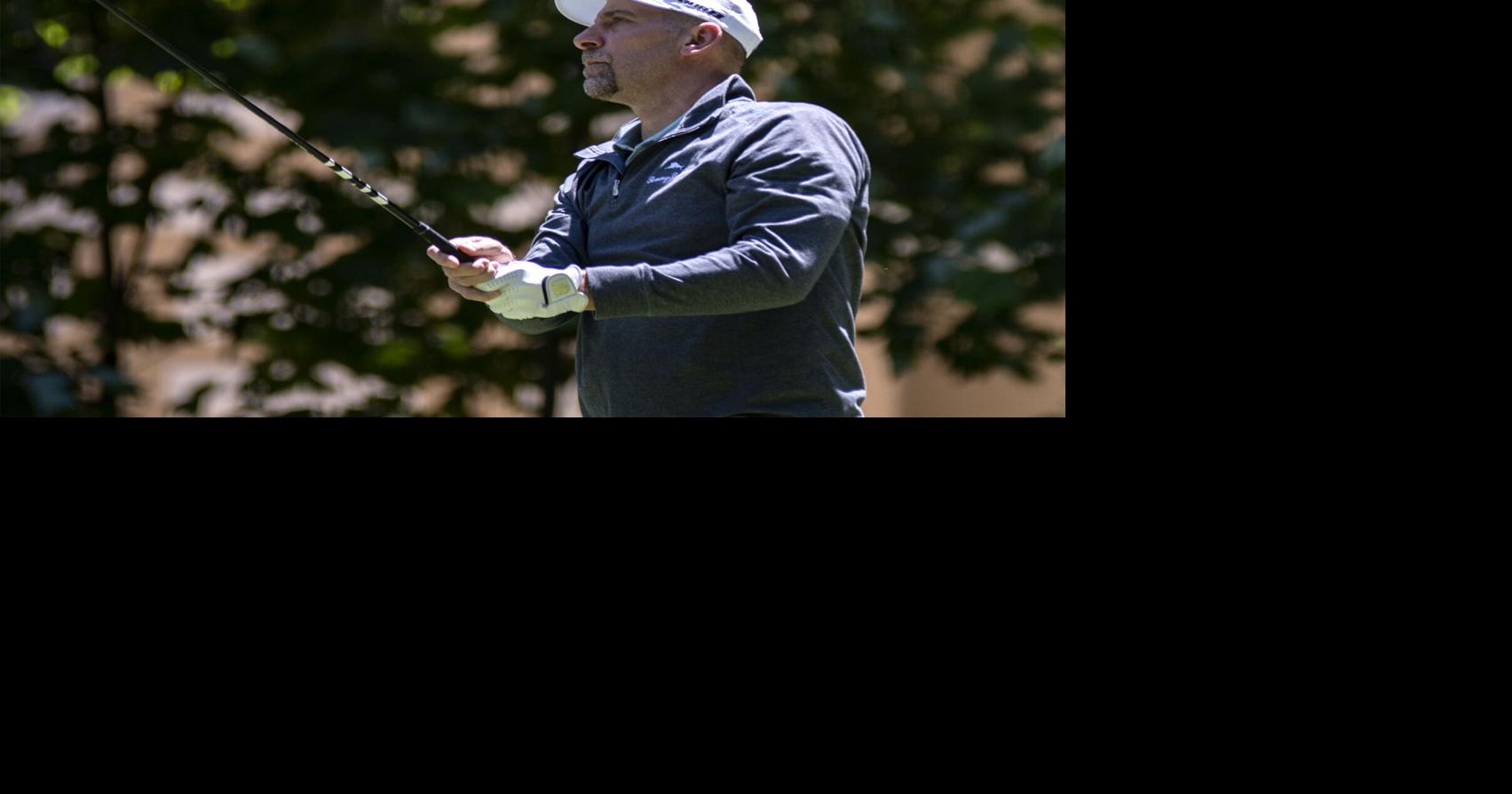 Braves great John Smoltz leads celebrity golf tournament