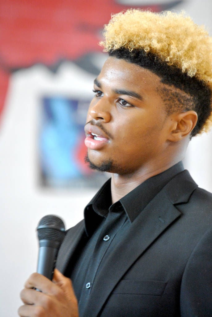 Jonesboro High’s M.J. Walker chooses to continue basketball career at