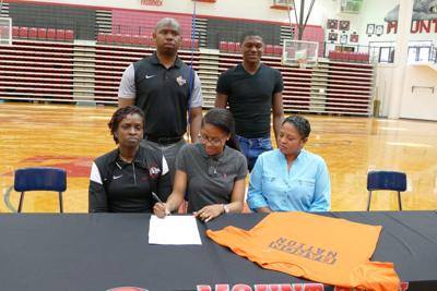 Brewton Parker College >> Mount Zion High Guard Mayya Hopkins Signs With Brewton Brewton Parker College >> Mount Zion High Guard Mayya Hopkins Signs With Brewton