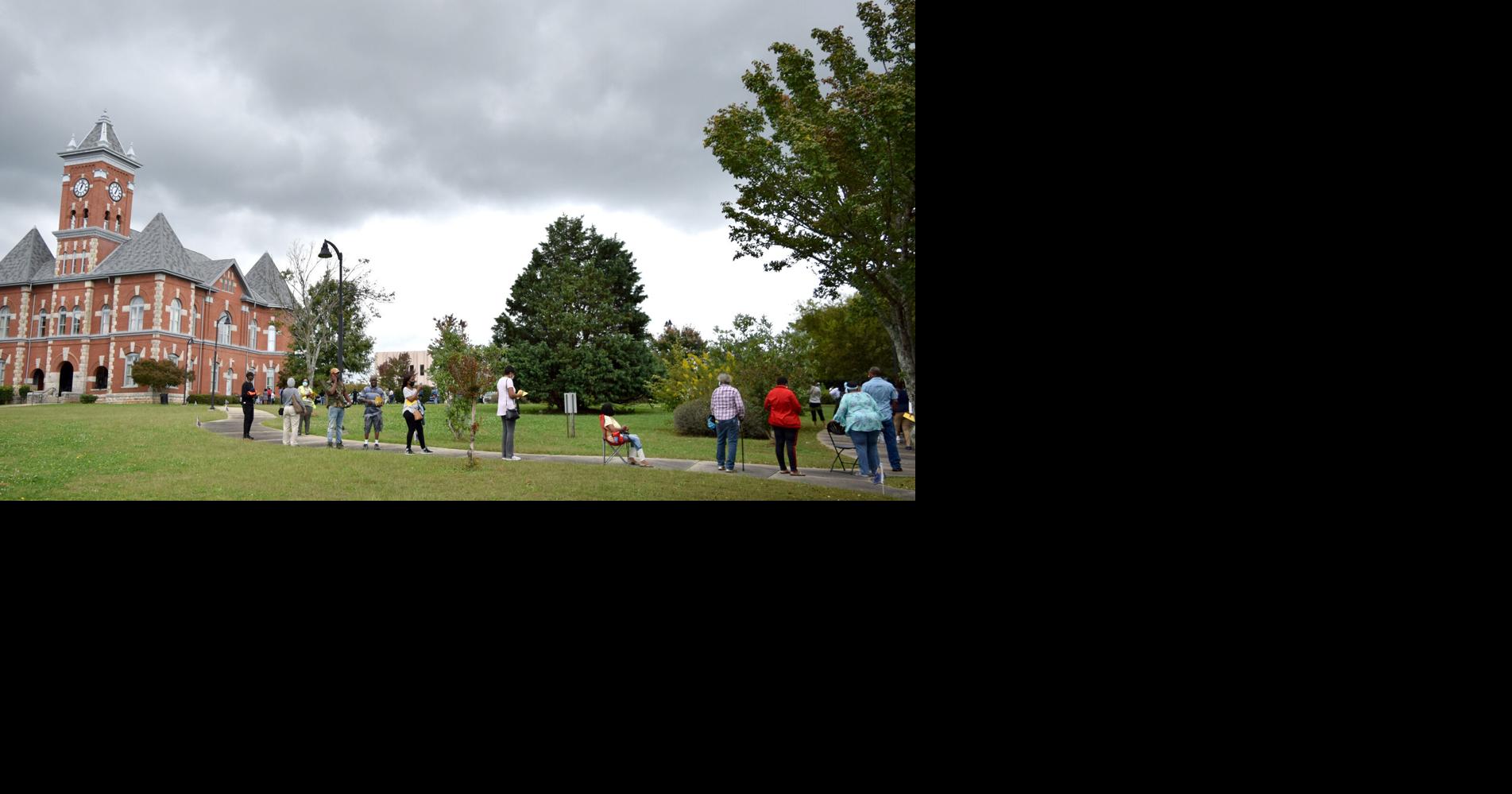 Thousands of Clayton voters participate in advanced voting, many more on Election Day News