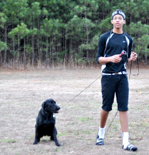 K9 Kiddo Riverdale Teen Starts Own Business Training Dogs Features News Daily Com