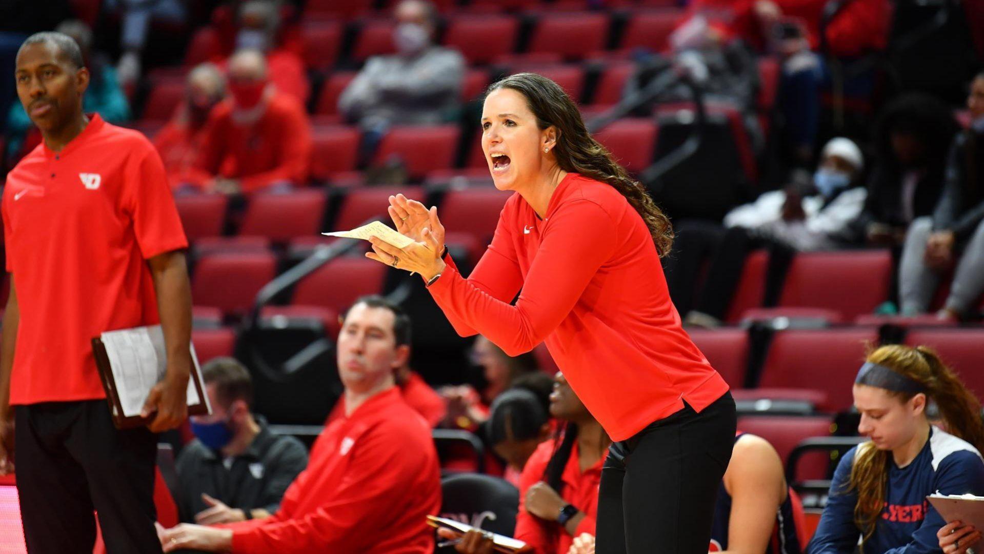 Illini tap Dayton coach to head women's basketball program Sports