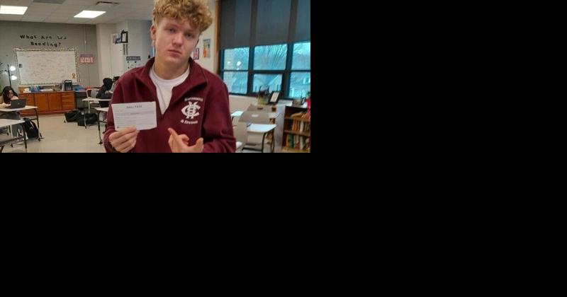 Central students create petition against digital hall passes - Vimarsana News