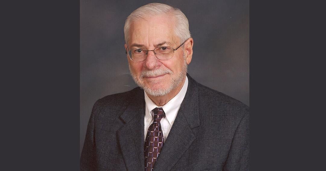 My Turn | Book report, Part 2: Three cheers for Guidara's 'Hospitality,' Helprin's 'Paris,' Connelly’s latest Lincoln Lawyer read