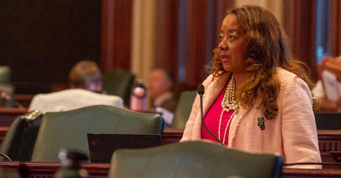 Capitol News Illinois | Proposed bill would require Illinois high schools to offer voter registration