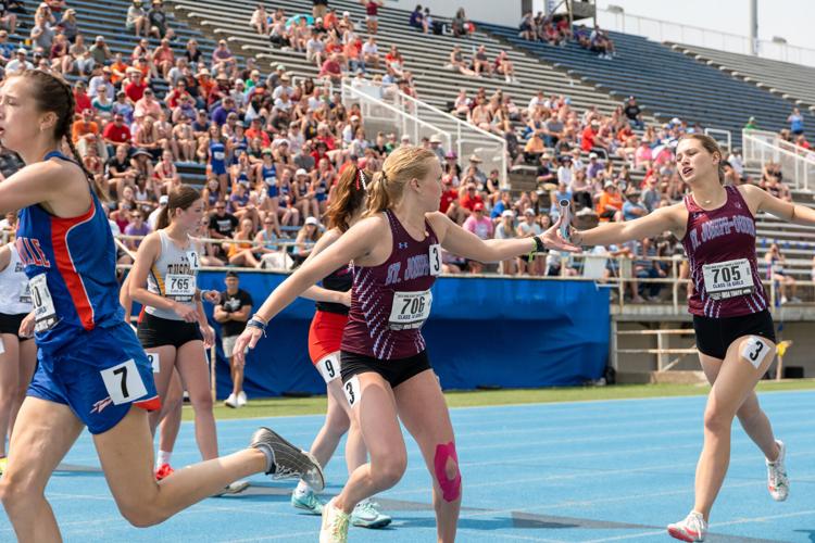 05192023-state-track-1600-relay-sjo-4.jpg