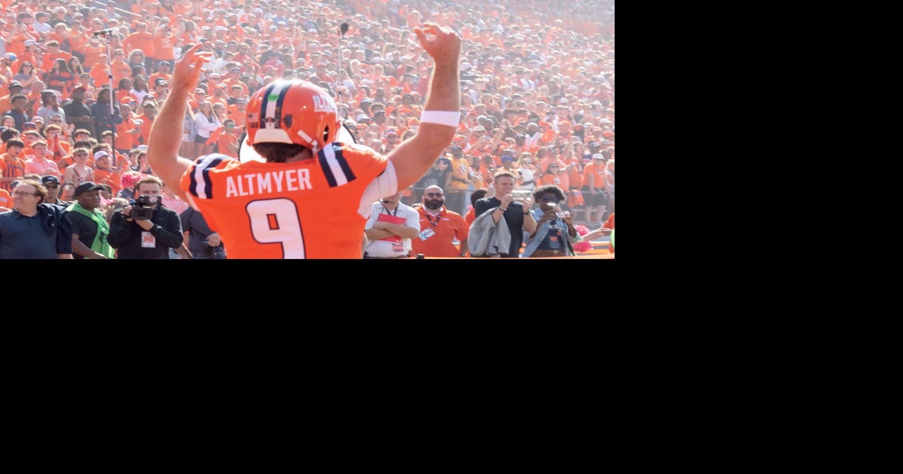 Music to their ears: Illinois football earns bowl invite to Nashville